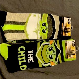Socks! 4 pairs!!